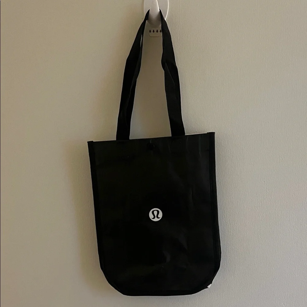 Lululemon Red, Black, and Gray Bags - Picture 11 of 17